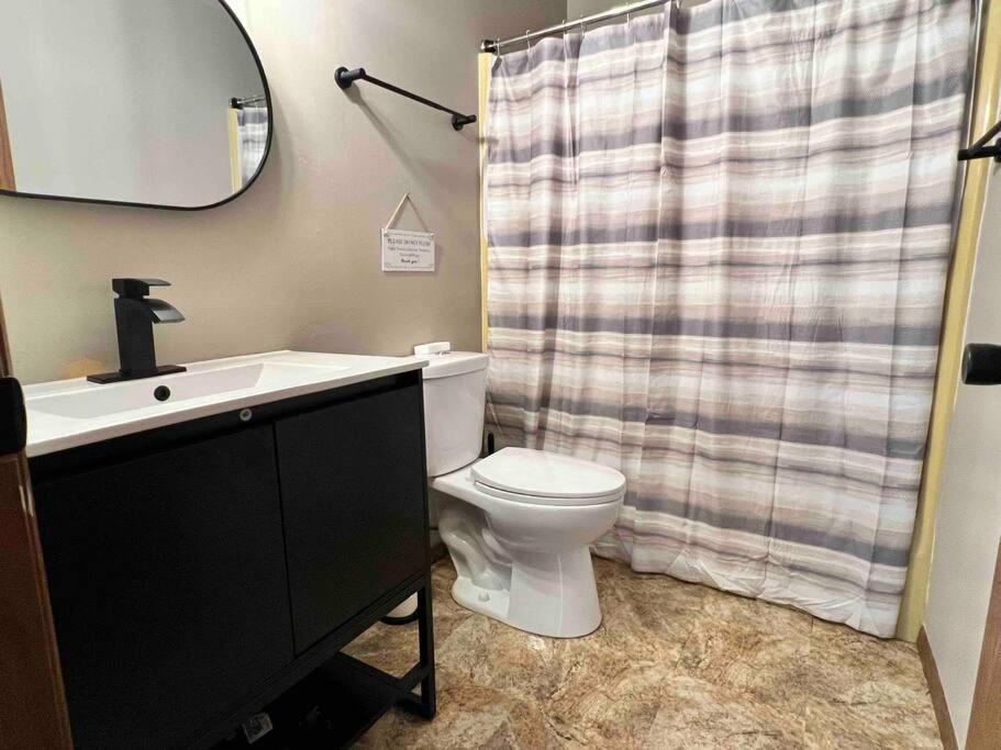 Beautiful 2Br Apartment. Black-Out Curtains Peoria Exteriér fotografie